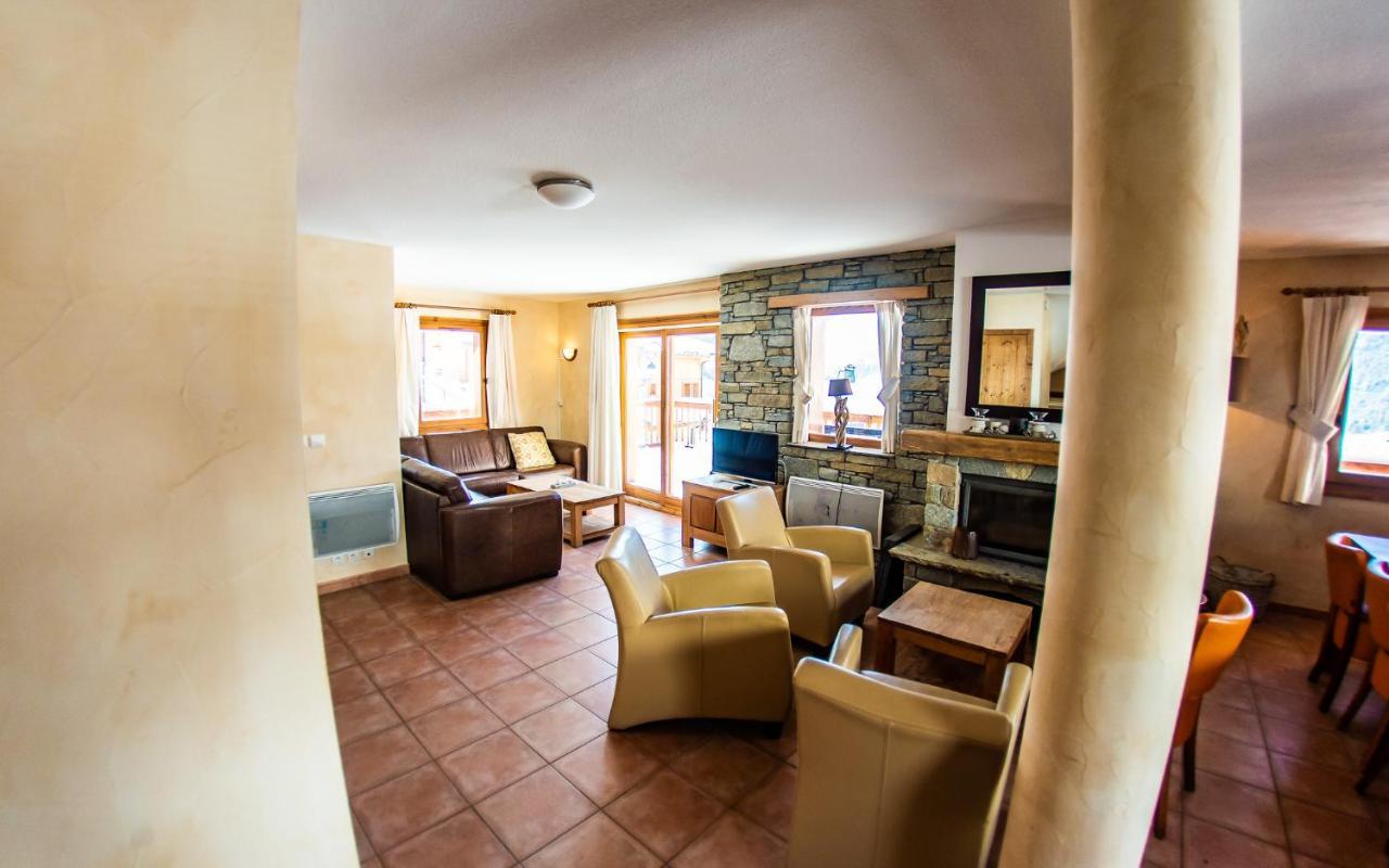 Parc Madeleine - Chalets Saint-François-Longchamp Eksteriør bilde